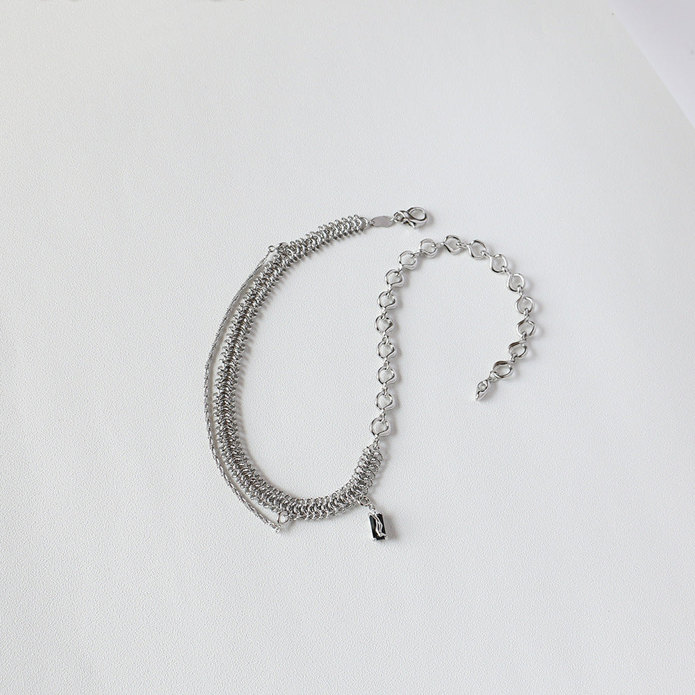 Frosty Wind Necklace Female Light Clavicle Chain Pendant