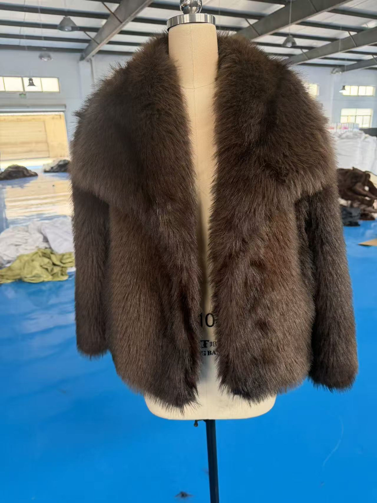 Women's Color-Block Plush Jacket with Large Lapel