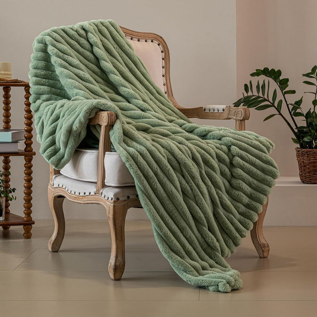 Thick Faux Rabbit Fur Throw Blanket