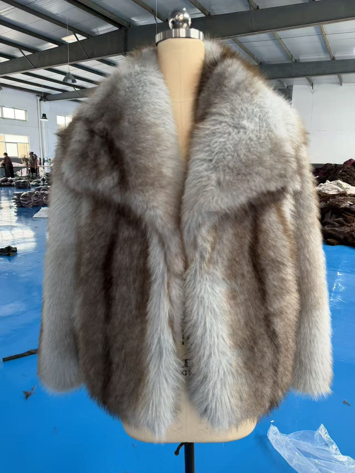 Women's Color-Block Plush Jacket with Large Lapel